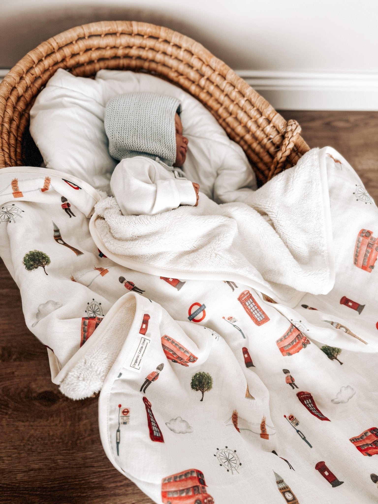 London Print Double Sided Muslin & Fleeced Baby Blanket - Organic little one