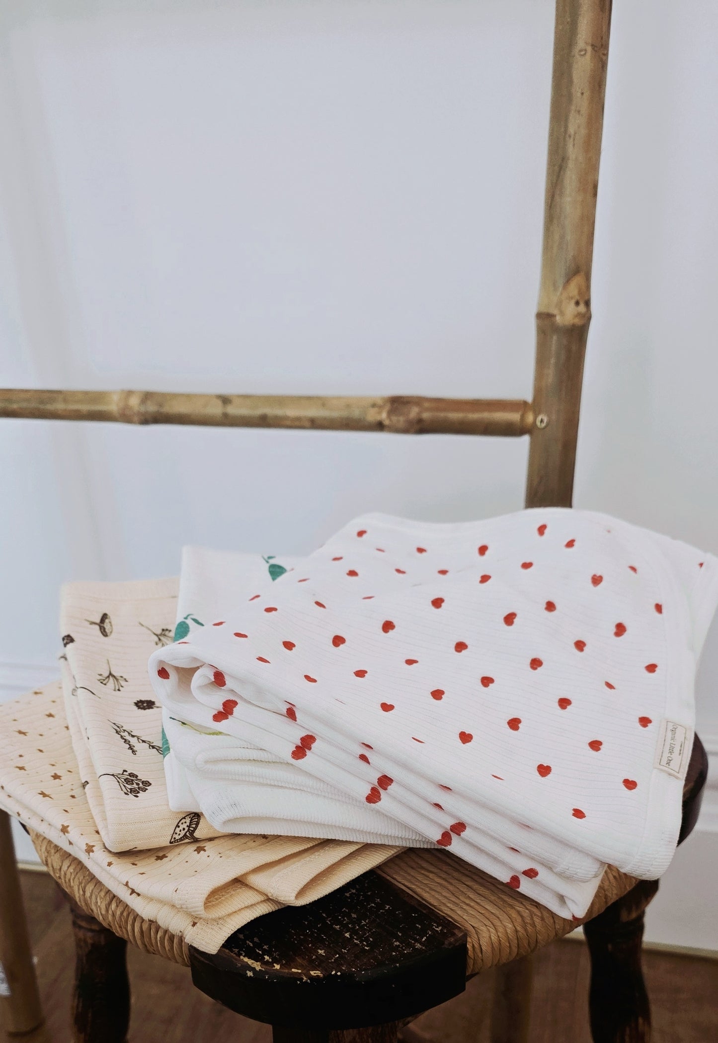 Pear Parade Organic Cotton Baby Blanket – Pear Print (80x90cm)