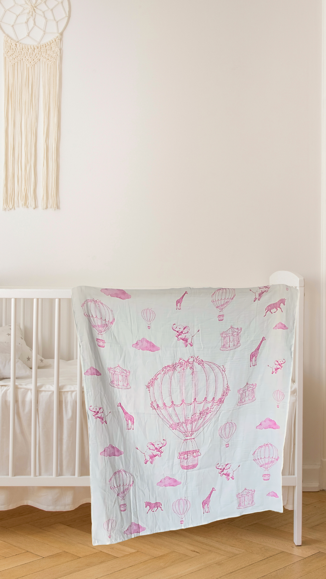 Safari Hot Air Balloon Muslin Blanket 90x110cm