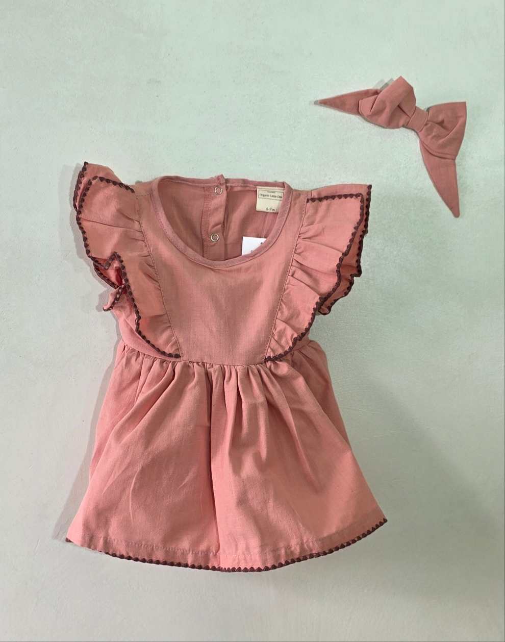 Linen Ruffle Baby Girl Dress with Matching Hair Clip — Soft & Elegant Outfit Set