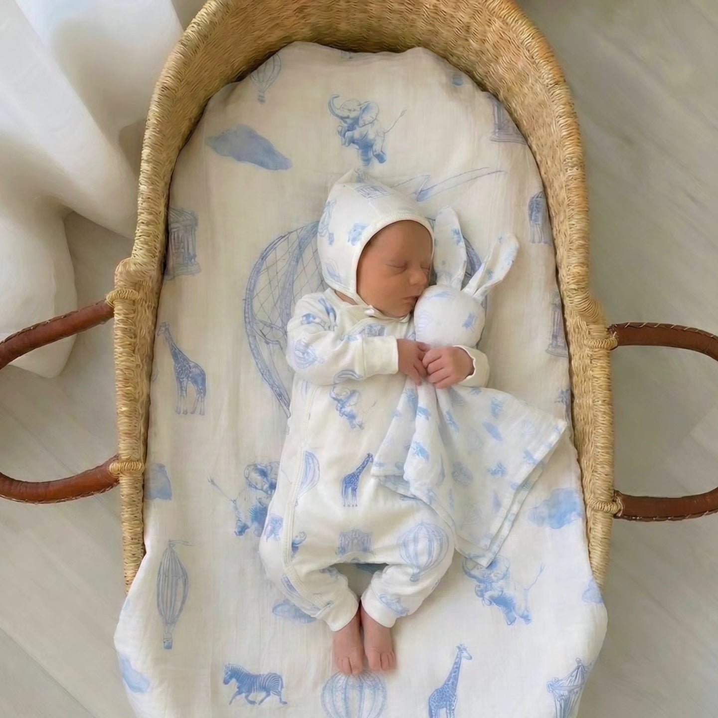 Hotair Balloon & Friends Blue Bunny Muslin Comforter – Organic Cotton