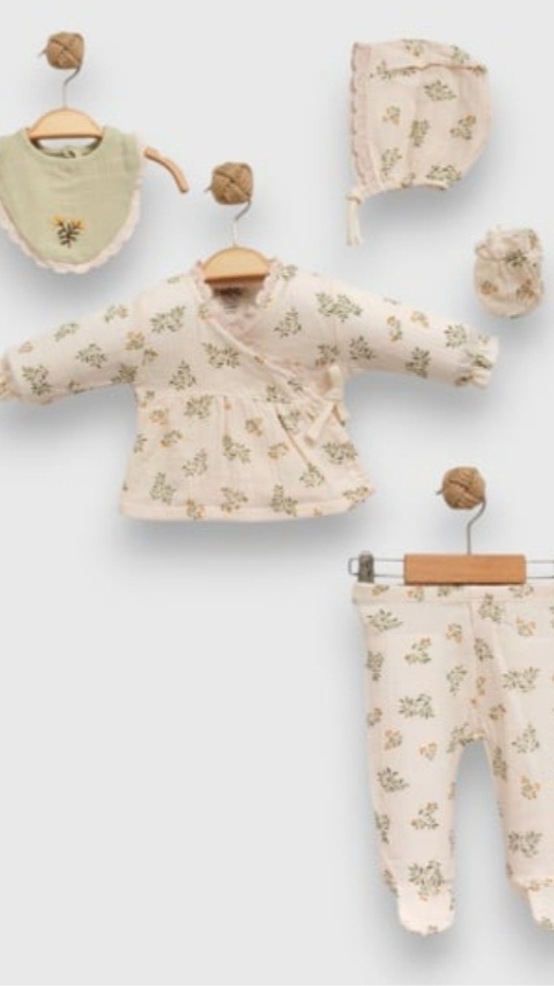 Blossom Garden Newborn Set – 5-Piece Organic Muslin Cotton Layette