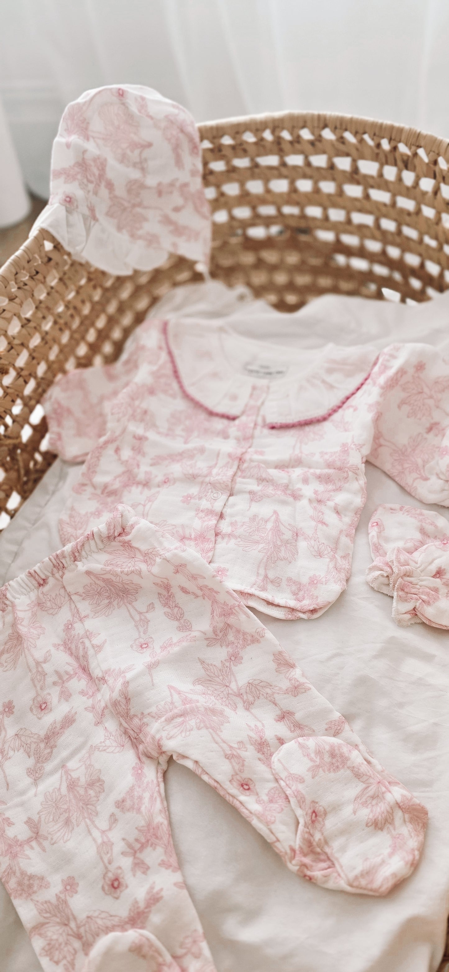 Organic Little One — Soft Pink Bloom Newborn Essentials Set (Organic Muslin)